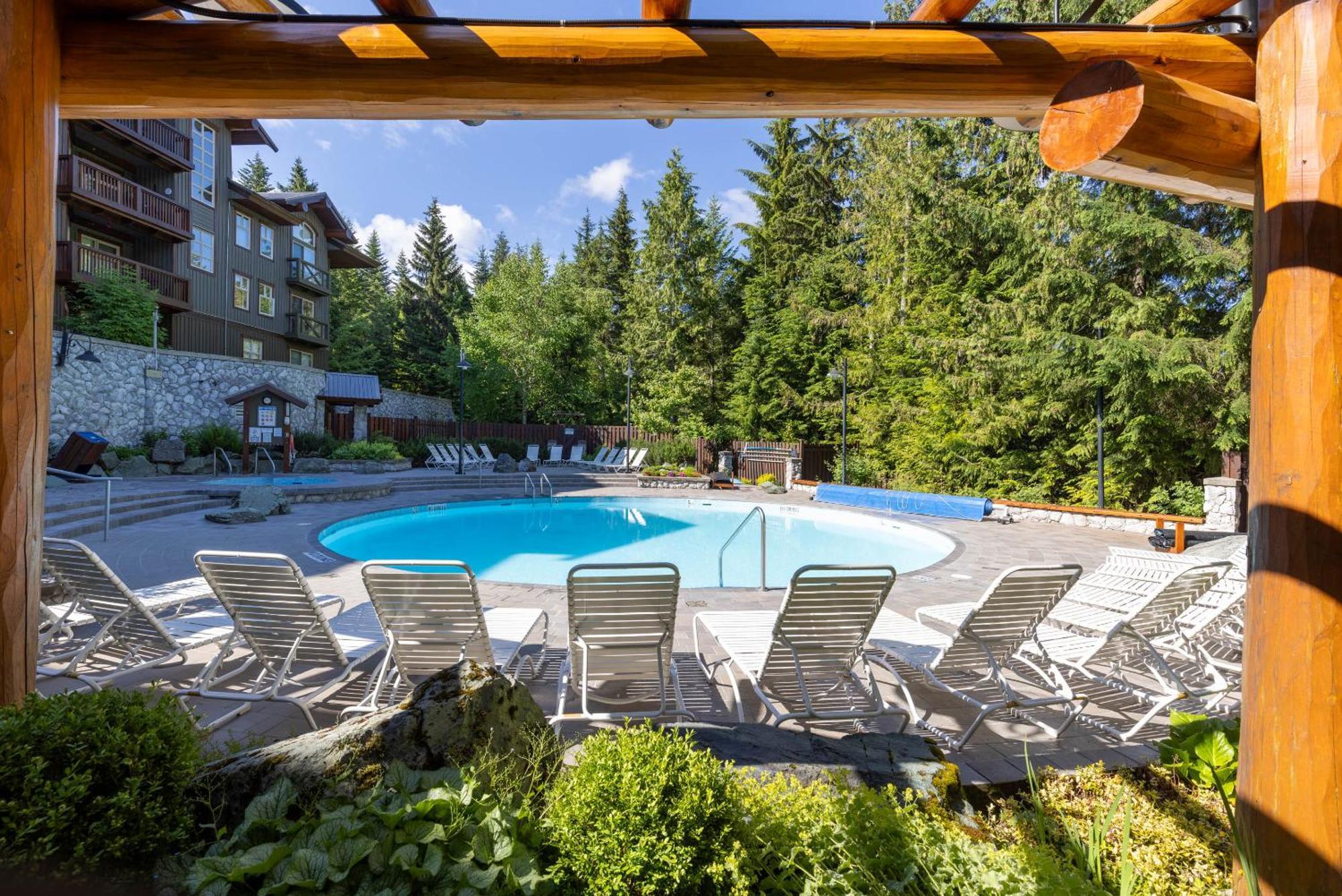 Lost Lake Lodge By Whistler Premier Esterno foto